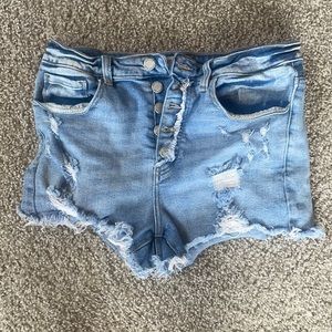 KanCan Distressed High Waist Denim Shorts. Size 30. Stretchy and so cute!
